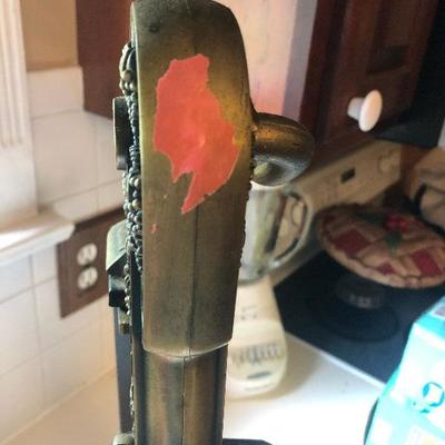 P Lot 78: Countertop Wine Decorker