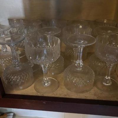 P Lot 85: Lot of Stemmed Dessert Glasses