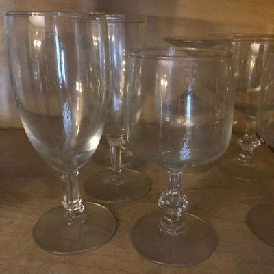 P Lot 88: Collection of Smaller Wine Glasses