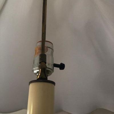 P Lot 90: Vintage Cut Glass Lamp