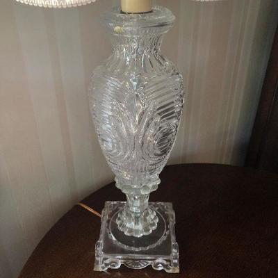 P Lot 90: Vintage Cut Glass Lamp