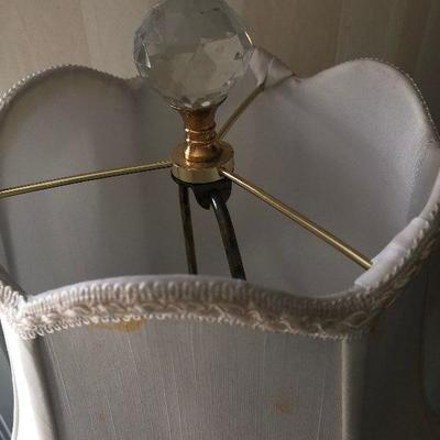 P Lot 90: Vintage Cut Glass Lamp