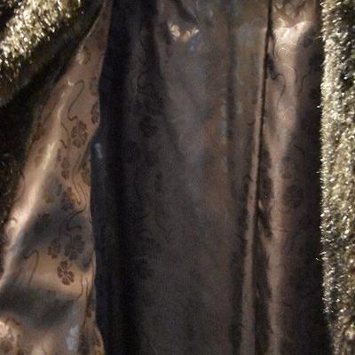 D Lot 117: Vintage Faux Mink Coat