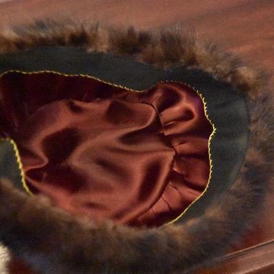 D Lot 118: Vintage Mink Hat