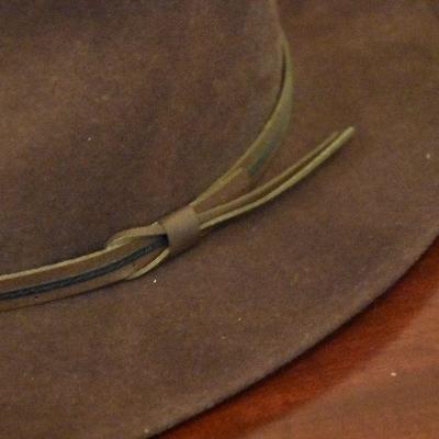 D Lot 119: Country Gentleman Lite Felt Hat