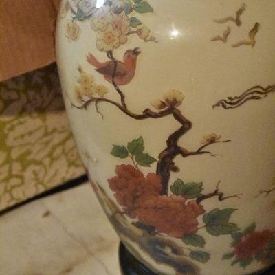 B Lot 2: Asian Style Lamp