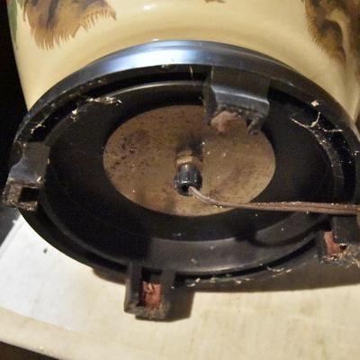 B Lot 2: Asian Style Lamp
