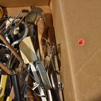 B Lot 6: Box Lot of Kitchen Utensils