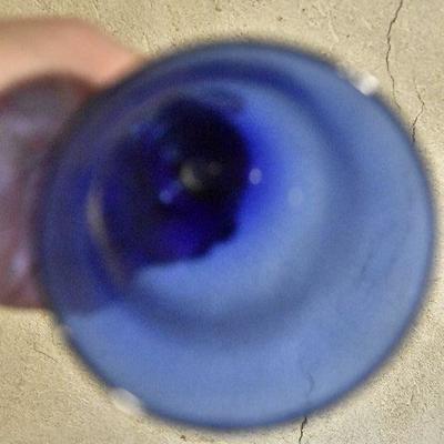 B Lot 11: Mixed Lot of Blue Glass