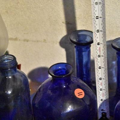 B Lot 11: Mixed Lot of Blue Glass