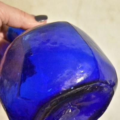 B Lot 11: Mixed Lot of Blue Glass