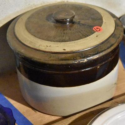 B Lot 13: #2 Brownstone Pot with Lid