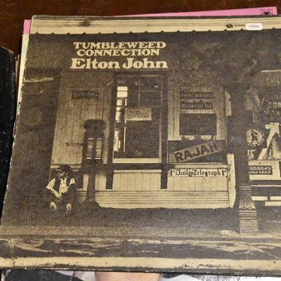 B Lot 16: Lot of Vintage Albums