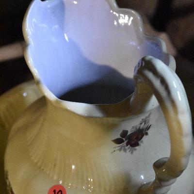 B Lot 19: Vintage Washbasin and Jug