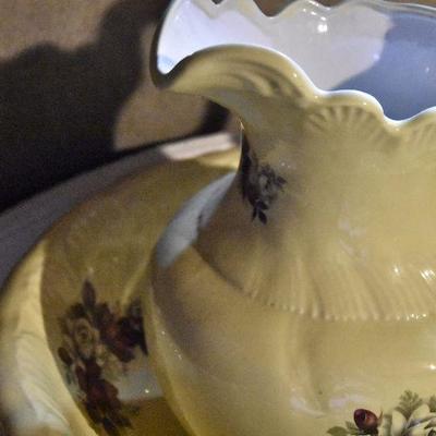 B Lot 19: Vintage Washbasin and Jug