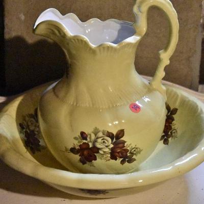 B Lot 19: Vintage Washbasin and Jug