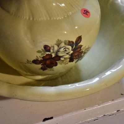 B Lot 19: Vintage Washbasin and Jug