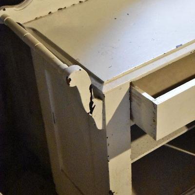 B Lot 20: Vintage Washbasin Stand