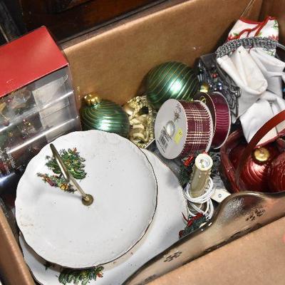 B Lot 35: Box Lot of Christmas