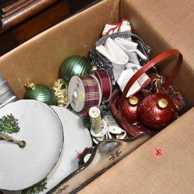 B Lot 35: Box Lot of Christmas