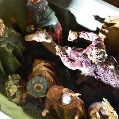 B Lot 41: Department 56 Nativity