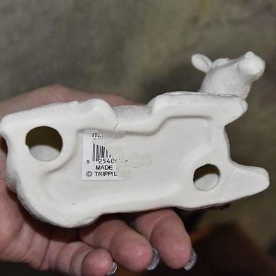 B Lot 42: Porcelain with Silver Nativity
