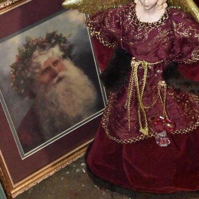 B Lot 45: Santa Picture and Large Angel Tree Topper