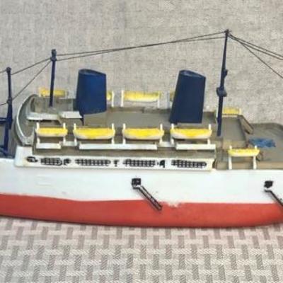 Plastic Ship Model - Cargo + Passenger