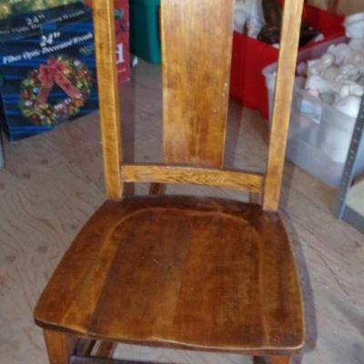 LOT 4  SEWING ROCKING CHAIR