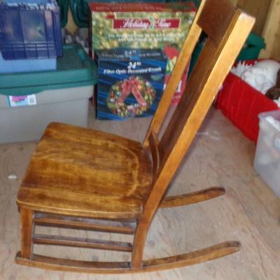 LOT 4  SEWING ROCKING CHAIR