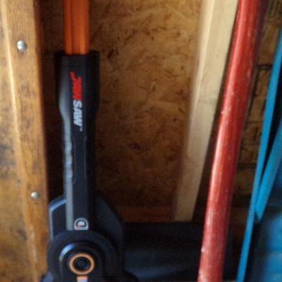 LOT 41  WORX JAWSAW, AXE & ELECTRIC HEDGE TRIMMER