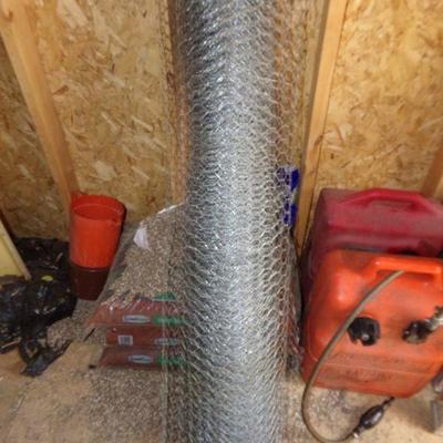 LOT 42  AUTO RAMPS, CHICKEN WIRE, GAS CANS