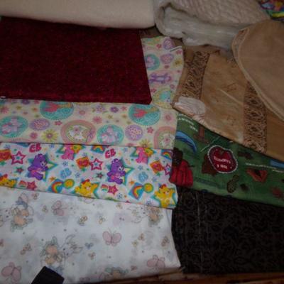LOT 43  QUILTING/SEWING MATERIAL