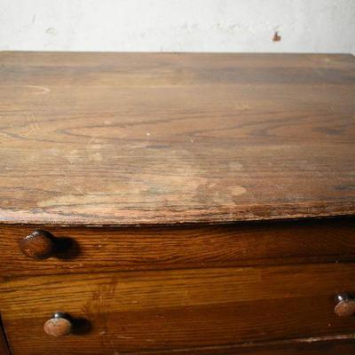 B Lot Basement:  Bureau