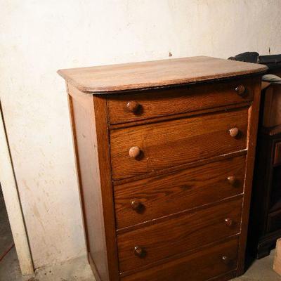 B Lot Basement:  Bureau