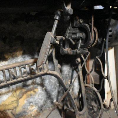 B Lot Basement:  Antique Sewing Machine