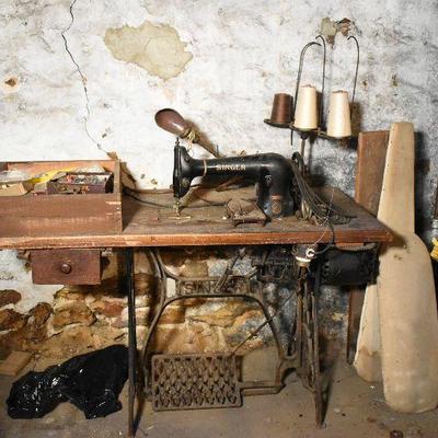 B Lot Basement:  Antique Sewing Machine