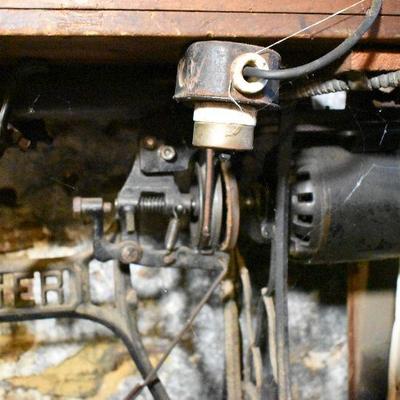 B Lot Basement:  Antique Sewing Machine