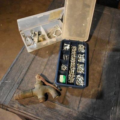 B Lot Basement:  Vintage Tool Box