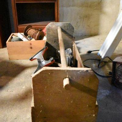 B Lot Basement:  Vintage Tool Box