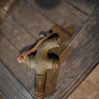 B Lot Basement:  Vintage Tool Box