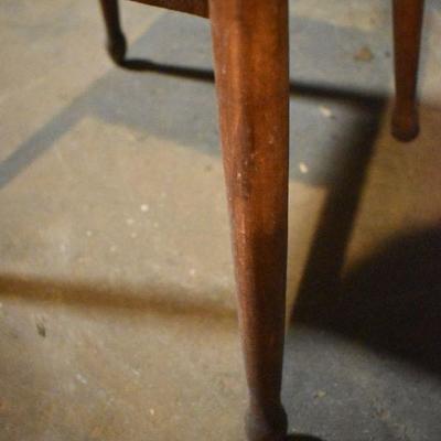 B Lot Basement:  Vinage Table