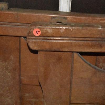 Up G Lot 5: Vintage Twin Wood Bed Frame