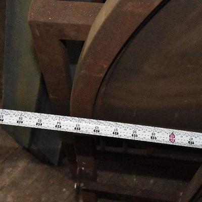 Up G Lot 7: Antique Metal Full Bed Frame