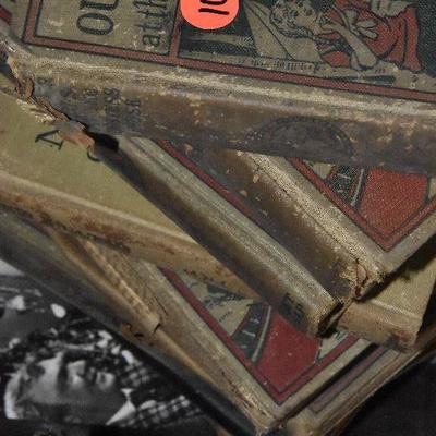 Up G Lot 10: Lot of Vintage Books