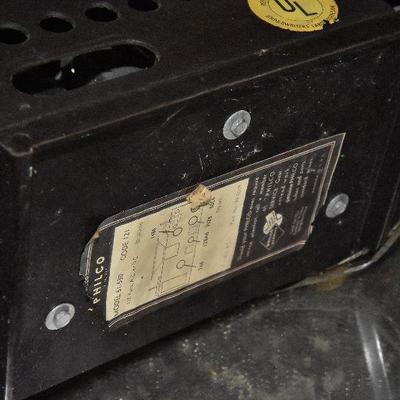 Up G Lot 12: 3 Vintage Radios