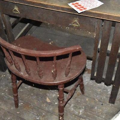 Up G Lot 16: Vintage Desk and Chair