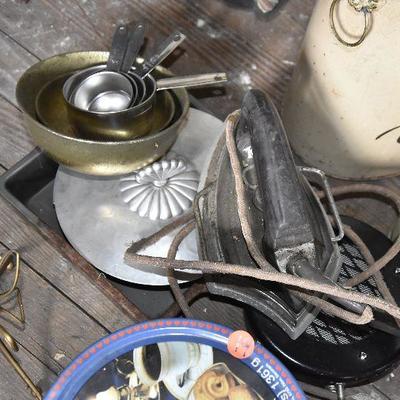 Up G Lot 19: Lot of Vintage Metals