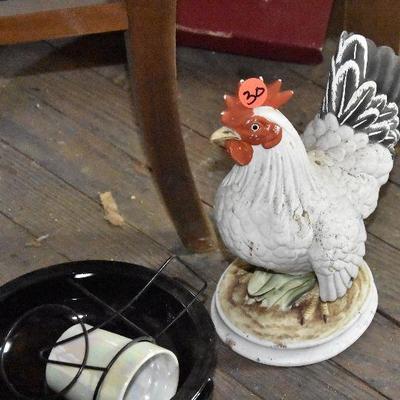 Up G Lot 30: Lot of Planters and Chicken