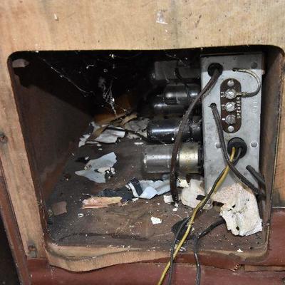 Up G Lot 33: Antique Stroboscope-Parts only